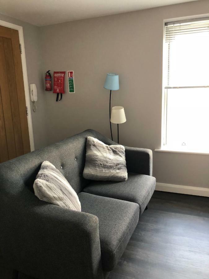 Apartment No 4 New